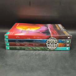 ชุด ผู้พิทักษ์รัตติกาล 4 เล่ม ลำนำจันทรา+มายาจันทรา+เงาจันทรา+จันทรานิมิต รูปที่ 2