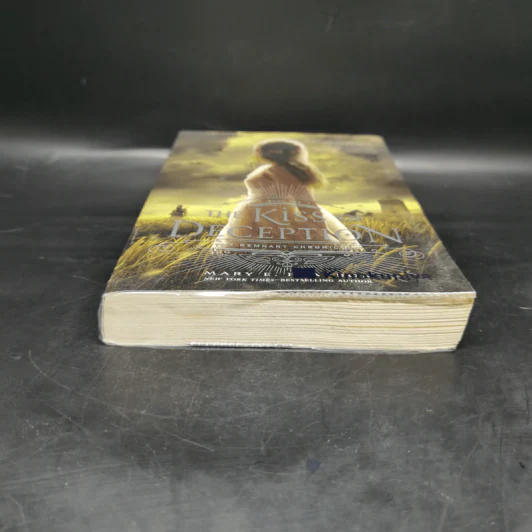 The Kiss of Deception - Mary E. Pearson รูปที่ 4