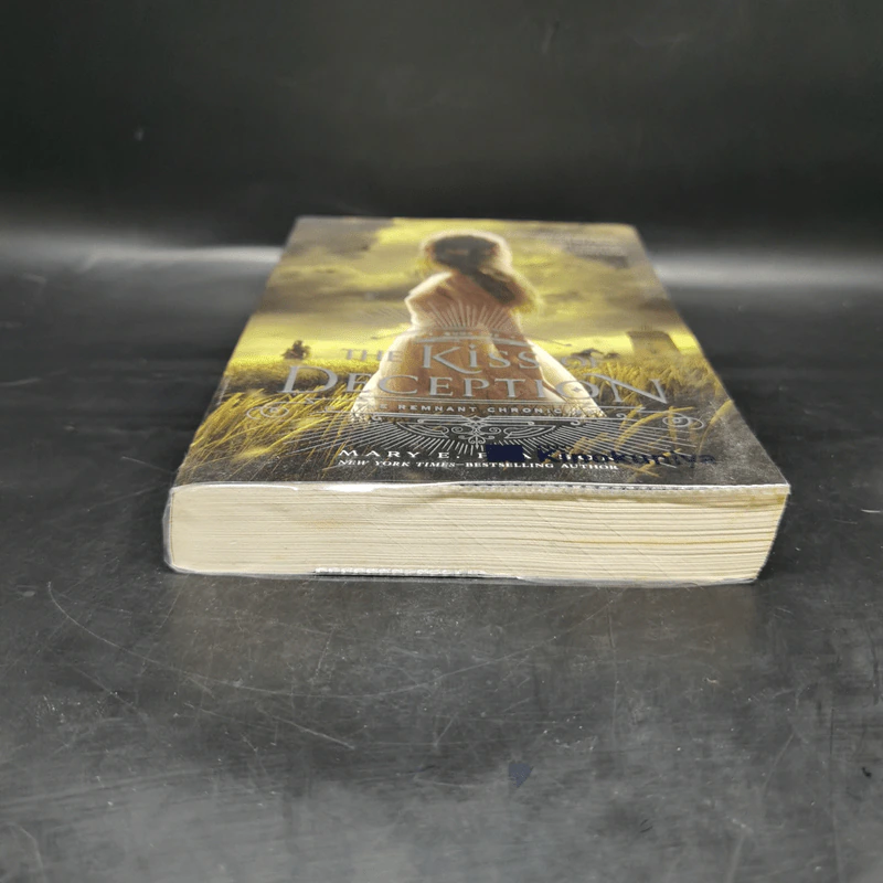 The Kiss of Deception - Mary E. Pearson รูปที่ 4