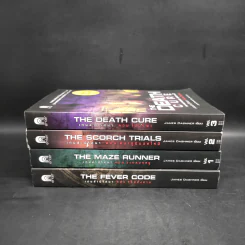 The Maze Runner เกมล่าปริศนา 4 เล่ม - James Dashner รูปที่ 2
