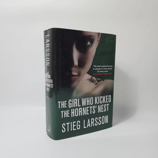The Girl Who Kicked The Hornet's Nest - Stieg Larsson รูปที่ 1
