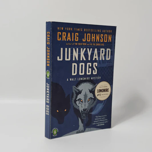 Junkyard Dogs - Craig Johnson รูปที่ 1