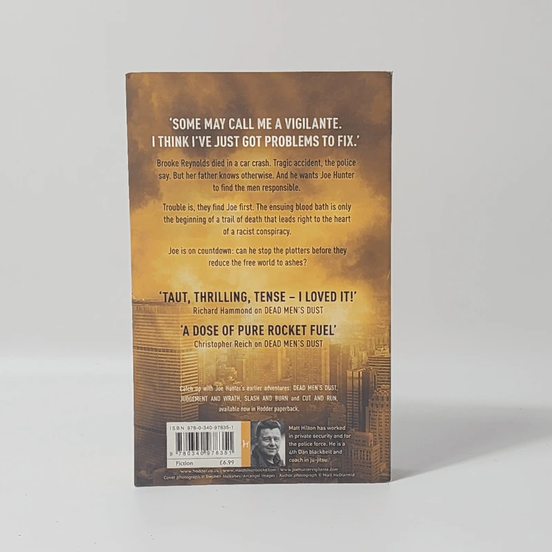 Blood and Ashes - Matt Hilton รูปที่ 2