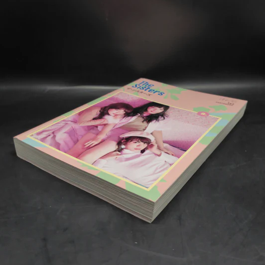 BNK48 1st Photobook "The Sisters" TYPE A รูปที่ 4