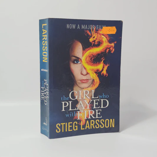 The Girl who Played with Fire - Stieg Larsson รูปที่ 1