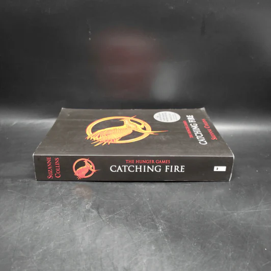 The Hunger Games Catching Fire - Suzanne Collins รูปที่ 3