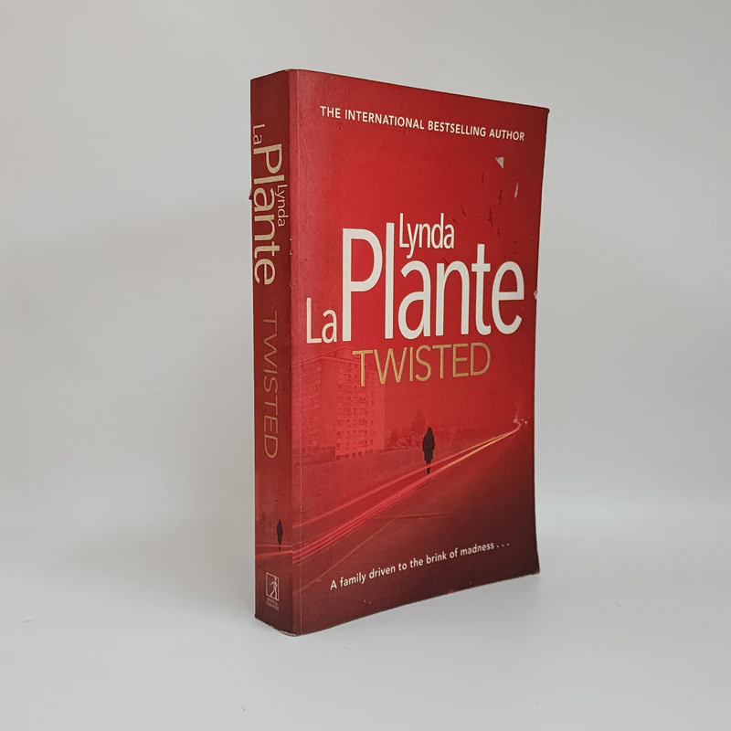 Twisted - Lynda La Plante รูปที่ 1