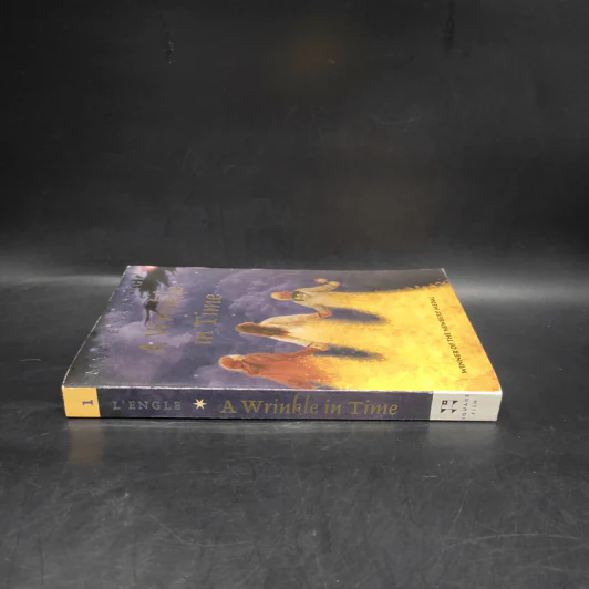 A Wrinkle in Time - Madeleine L'Engle รูปที่ 3