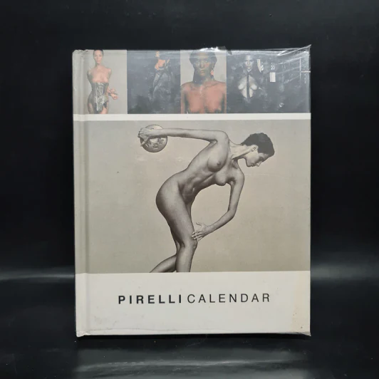 Pirelli Calendar - Annie Leibowitz, Bruce Weber, Richard Avedon รูปที่ 1