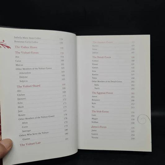 The Twilight Saga: the official illustrated guide - Stephenie Meyer รูปที่ 6