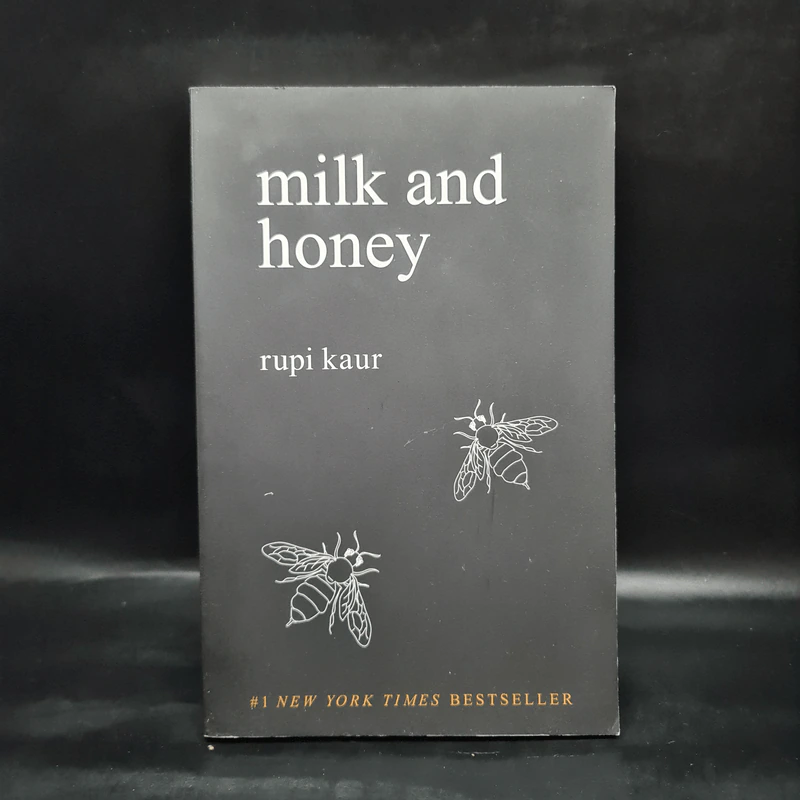 Milk and Honey - Rupi Kaur รูปที่ 1