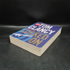 ล็อคเป้าสังหาร - TOM CLANCY, สุวิทย์ ขาวปลอด รูปที่ 4