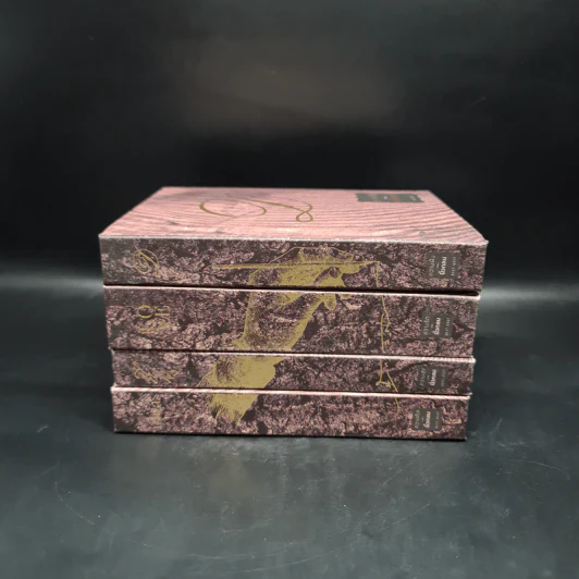 ชุด Box Set 10 ปีนิ้วกลม (ปกแข็ง 4 เล่ม) - นิ้วกลม รูปที่ 6