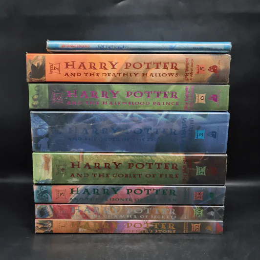 Box Set Harry Potter Year 1-7 แฮร์รี่ พอตเตอร์ 7 เล่มจบ + นิทานของบีเดิลยอดกวี - J.K.Rowling รูปที่ 7