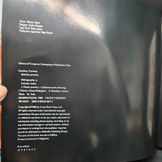 The Bakelite Jewelry Book รูปที่ 6