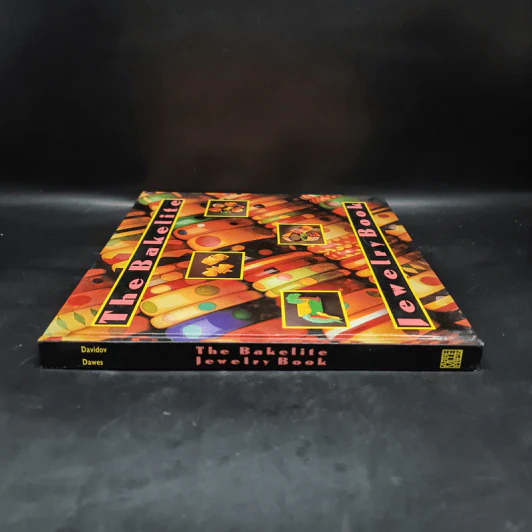 The Bakelite Jewelry Book รูปที่ 3