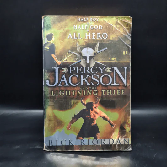 Percy Jackson and the Lightning Thief - Rick Riordan รูปที่ 1