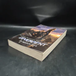Divergent ไดเวอร์เจนท์ มายาเร้นโลก - เวอโรนิก้า รอธ รูปที่ 4