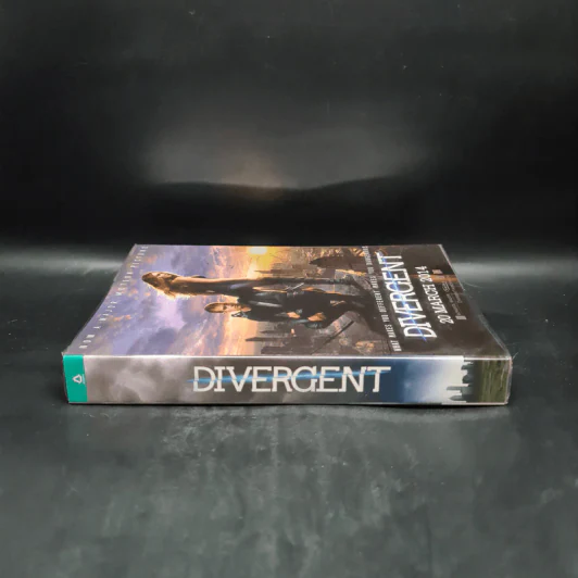 Divergent ไดเวอร์เจนท์ มายาเร้นโลก - เวอโรนิก้า รอธ รูปที่ 3