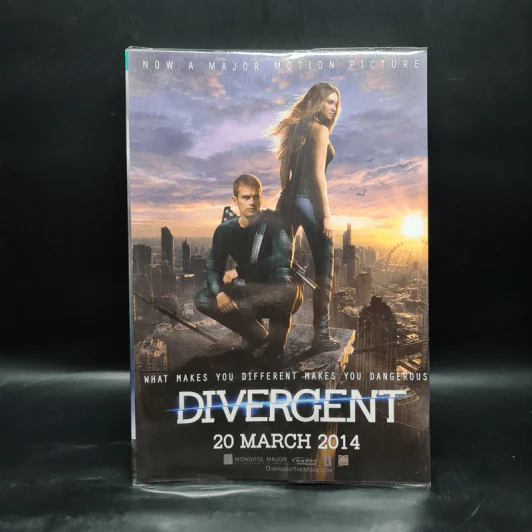 Divergent ไดเวอร์เจนท์ มายาเร้นโลก - เวอโรนิก้า รอธ รูปที่ 1