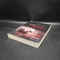 แกะรอยหมออำมหิต ตอน สายเลือดปีศาจ - Tess Gerritsen รูปที่ 4