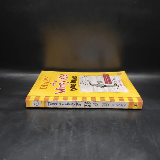 Diary of a Wimpy Kid Dog Days - Jeff Kinney รูปที่ 3