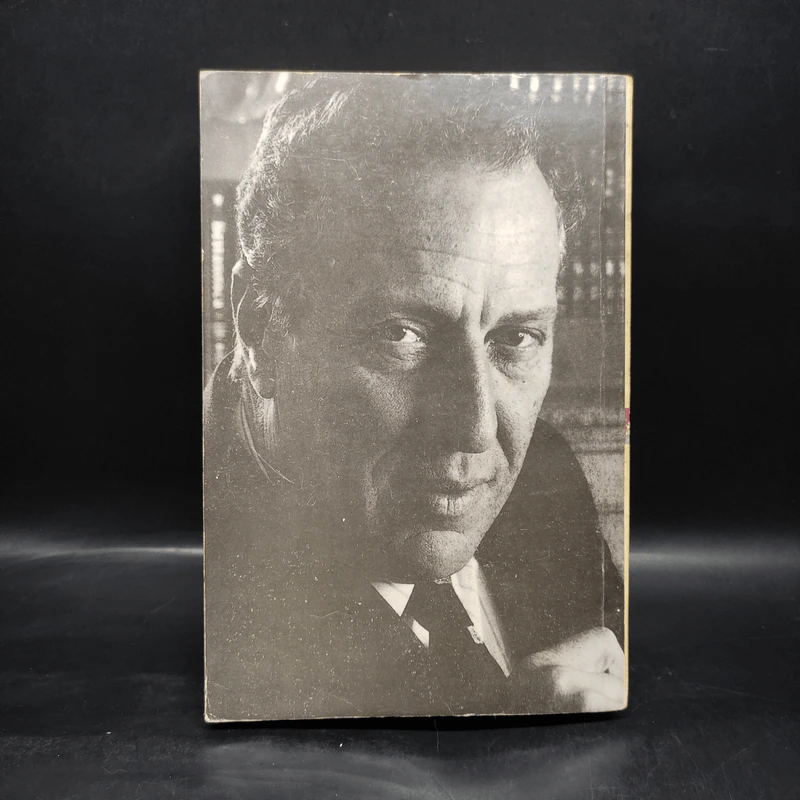ปฏิบัติการกระตุกโลก The Fist of God - Frederick Forsyth รูปที่ 2