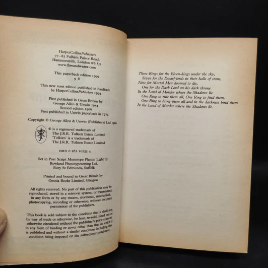 The Fellowship of the Ring - J.R.R. Tolkien รูปที่ 5