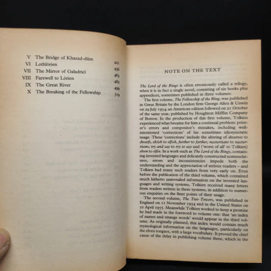 The Fellowship of the Ring - J.R.R. Tolkien รูปที่ 7