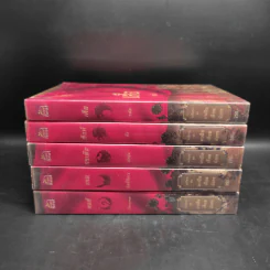 Boxset นิยายชุด มาเฟียเลือดมังกร 5 เล่ม ได้แก่ เสือ สิงห์ กระทิง แรด หงส์ - รพัด, ลิซ, ผักบุ้ง, ลิลลี่สีขาว, เรนนี่ รูปที่ 5