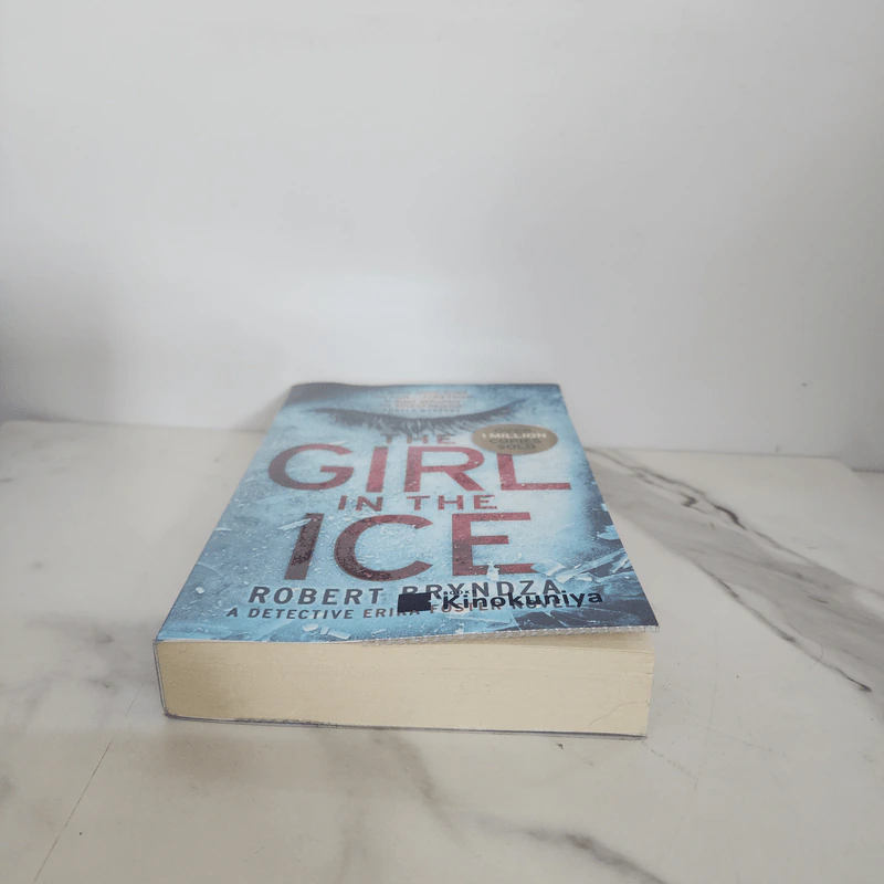 The Girl in the Ice - Robert Bryndza รูปที่ 5