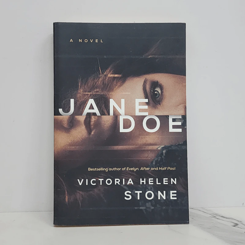 Jane Doe - Victoria Helen Stone รูปที่ 1