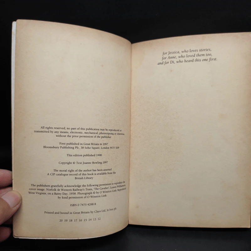 Harry Potter and the Philosopher's Stone - J.K. Rowling รูปที่ 5