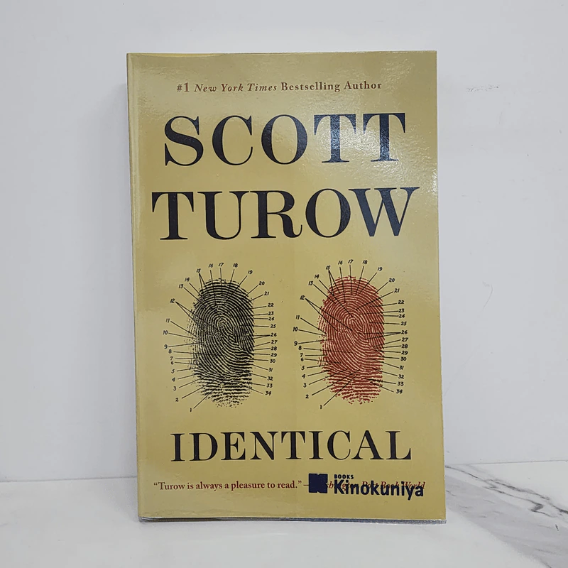 Identical - Scott Turow รูปที่ 1