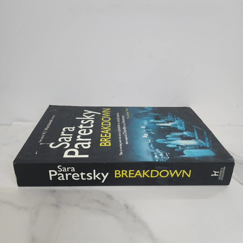 Breakdown - Sara Paretsky รูปที่ 2