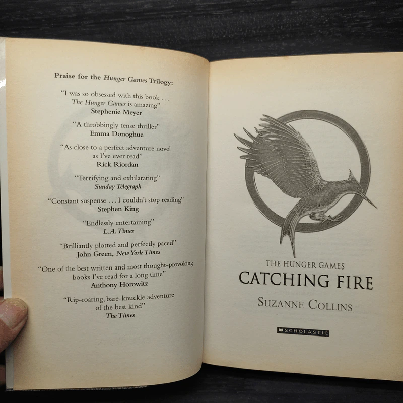 The Hunger Games Catching Fire - Suzanne Collins รูปที่ 5