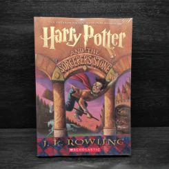 Harry Potter And The Sorcerer's Stone - J.K.Rowling รูปที่ 1