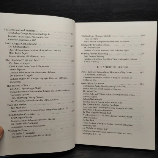 Peace King: Essays on the Life and Work of Rev. Dr. Sun Myung Moon รูปที่ 10