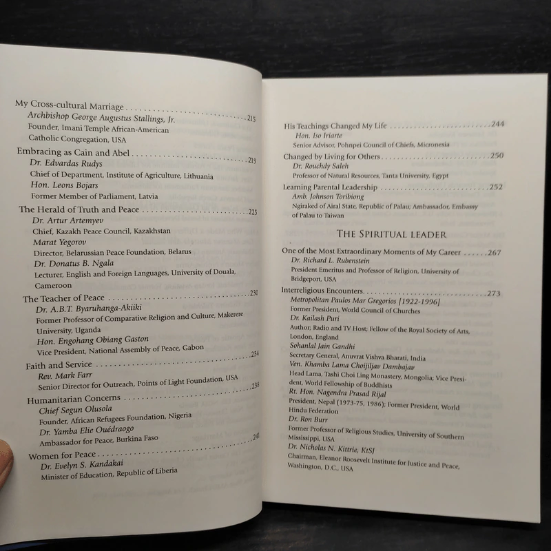 Peace King: Essays on the Life and Work of Rev. Dr. Sun Myung Moon รูปที่ 10