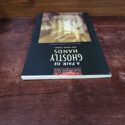 A Pair of Ghostly Hands and Other Stories - Oxford Bookworms Library 3 รูปที่ 5