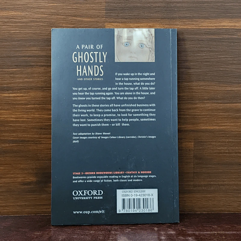A Pair of Ghostly Hands and Other Stories - Oxford Bookworms Library 3 รูปที่ 6