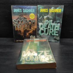 The Maze Runner 3 Books - James Dashner รูปที่ 1
