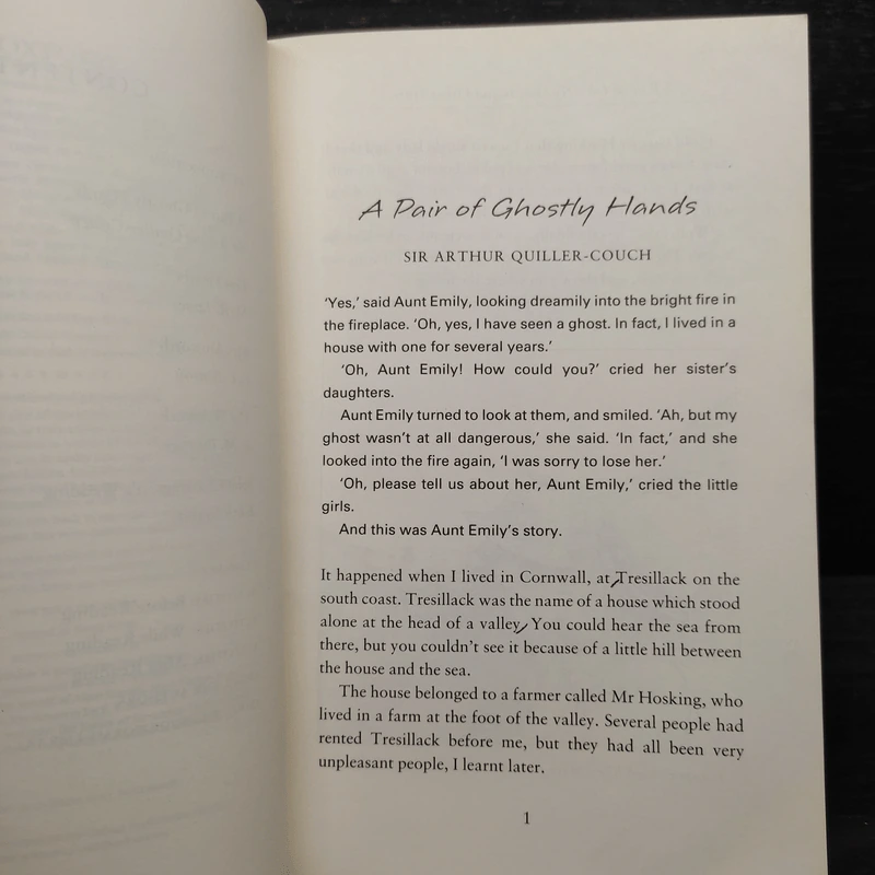 A Pair of Ghostly Hands and Other Stories - Oxford Bookworms 3 รูปที่ 6
