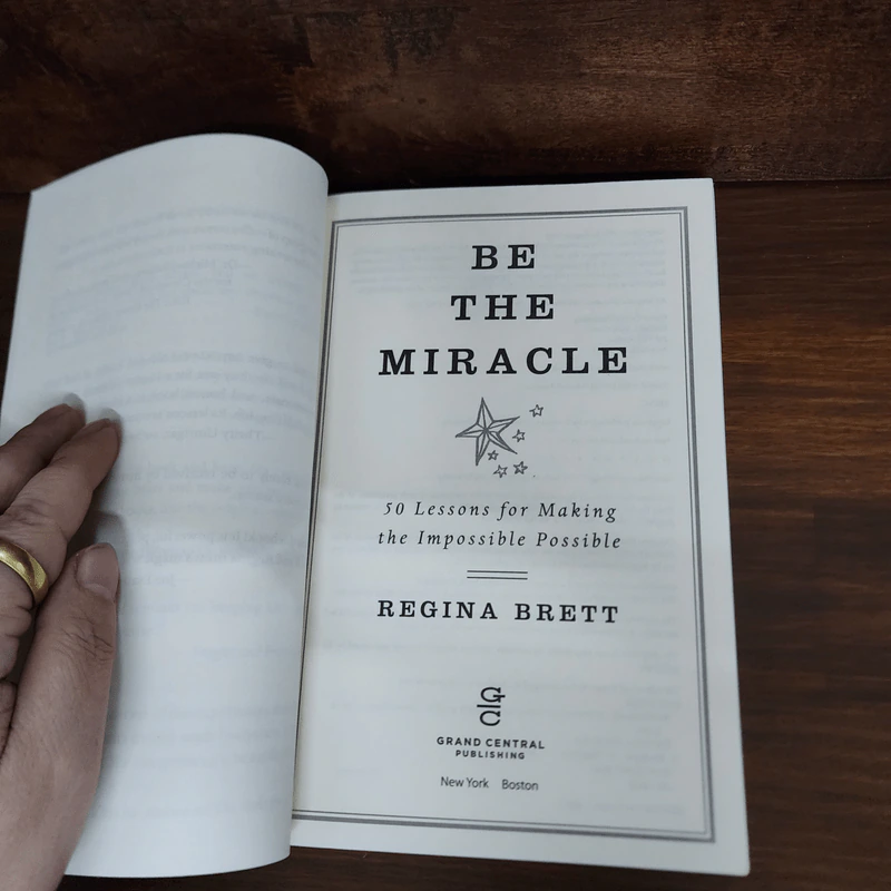 Be the Miracle - Regina Brett รูปที่ 9