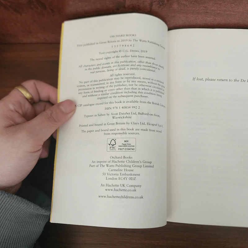 The Boy Who Steals Houses - C.G. Drews รูปที่ 7