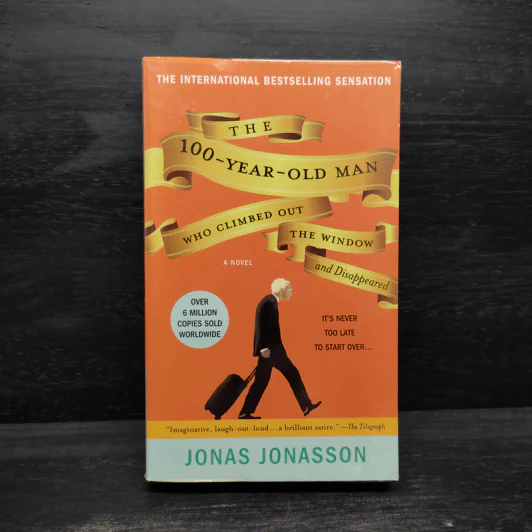 The 100-Year-Old Man Who Climbed Out the Window and Disappeared - Jonas Jonasson รูปที่ 1