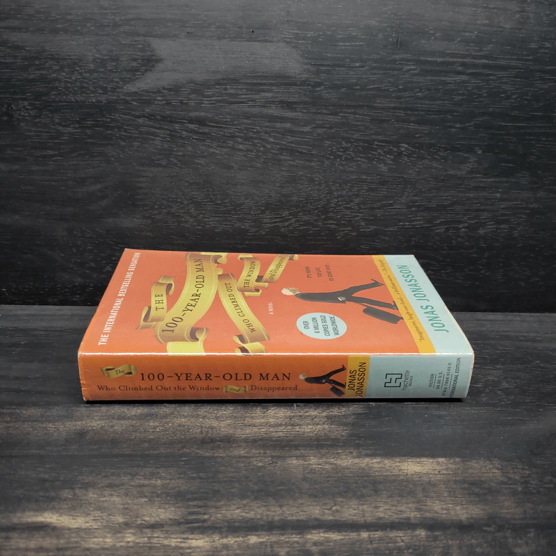 The 100-Year-Old Man Who Climbed Out the Window and Disappeared - Jonas Jonasson รูปที่ 3