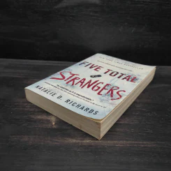 Five Total Strangers - Natalie D. Richards รูปที่ 4