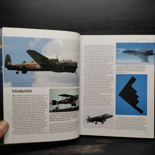 The Complete Guide to Fighters & Bombers of the World รูปที่ 7