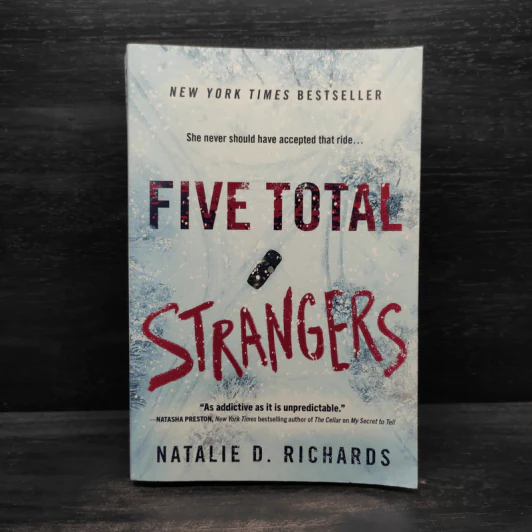 Five Total Strangers - Natalie D. Richards รูปที่ 1